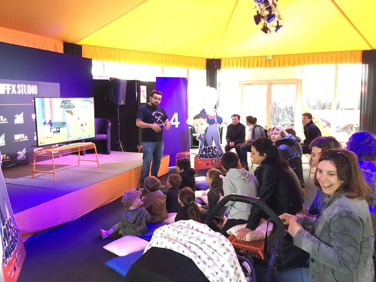 Val07's tweet photo. J4 au printemps de Bourges ☔️@PrintempsDB pour la 1ere année des activités pour les familles super bien accueillies aujourd’hui #MaxetMaestro @France4tv https://t.co/5jXpYyuFB9