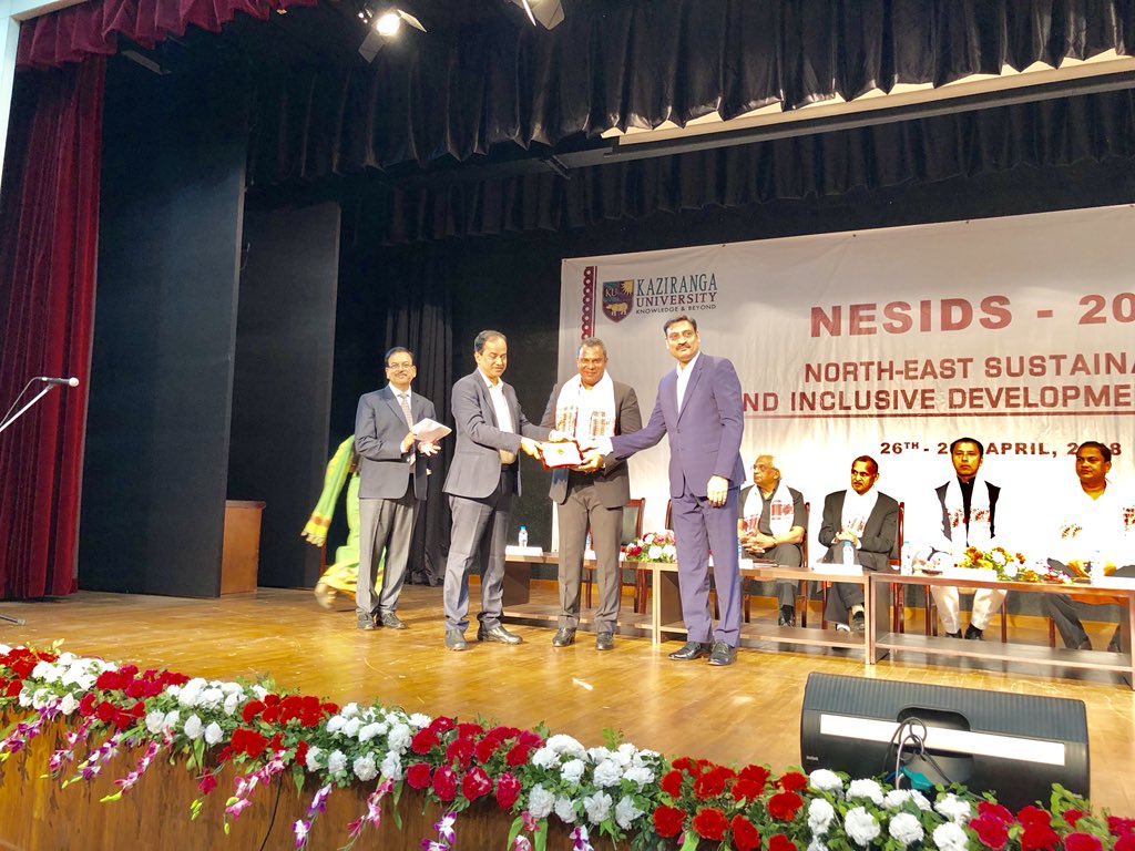 Habib_M_C's tweet photo. Honoured to have been felicitated at The Northeast Sustainable and Inclusive Development Summit (NESIDS) 2018 organized by #KazirangaUniversity in association with #CSIR-#NISTADS on 26th April, 2018 #NESIDS2018 #HSMMGroup https://t.co/hHFeLlO7C0