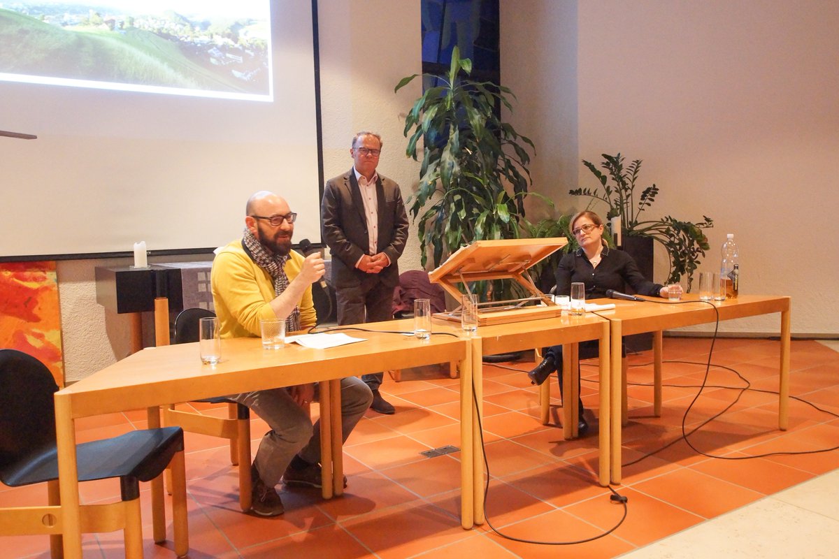 Am Donnerstag fand die HV Riethüsli statt. Im Anschluss gab es eine Information zu den geplanten Alterswohnungen mit Stadträtin <a href="/MariaAPappa/">Maria Pappa</a> und <a href="/stefangrob76/">Stefan Grob</a> aus der Genossenschaft, welche die Wohnungen bauen will.