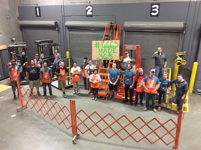 THD6665's tweet photo. NOPS ASM Anthony celebrating 365 days safe at midnight with the freight and inventory prep team!!! Such a great accomplishment for all of us. Thank you for working hard and staying safe💪👏🤝🎉 https://t.co/2Q6G8Hsjsl