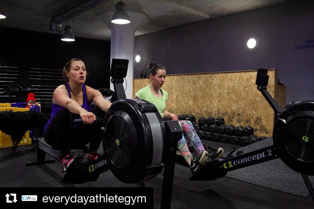 BPeakers's tweet photo. #Repost @F1ghtCamp with @get_repost
・・・
On Fridays we hit the gym even harder @everydayathletegym Tonight’s FYF @6pm. Earn your weekend! #fyf #weekend #thatgoditsfriday #flexfriday https://t.co/p5ucLBPF3r