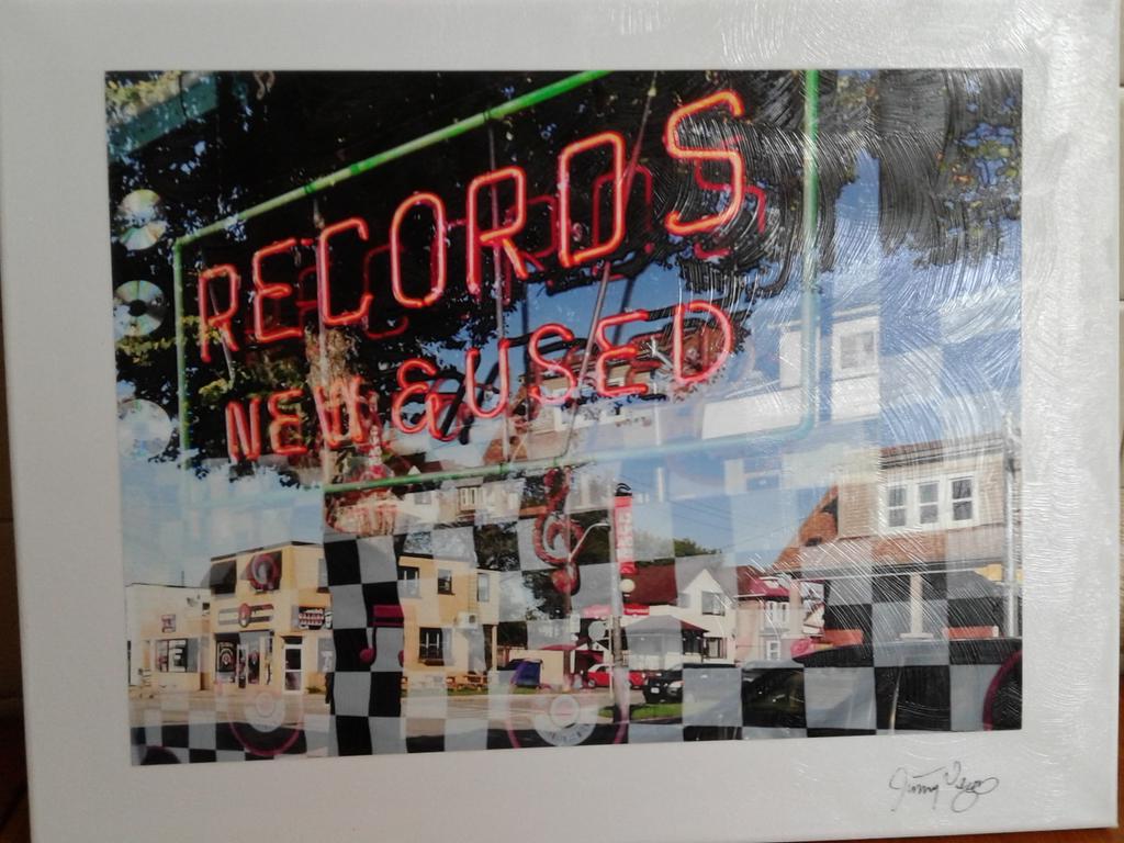 bigmarkp's tweet photo. https://t.co/H34nxtpoBG is coming Next Saturday and #StardustRecords #124OttawaStN #HamOnt is celebrating 35 years. Come &amp; join in on the fun. @sharron448 #TheRecordStoreLady can help you out with the records you need for your collection. https://t.co/MWXpXPsHiu