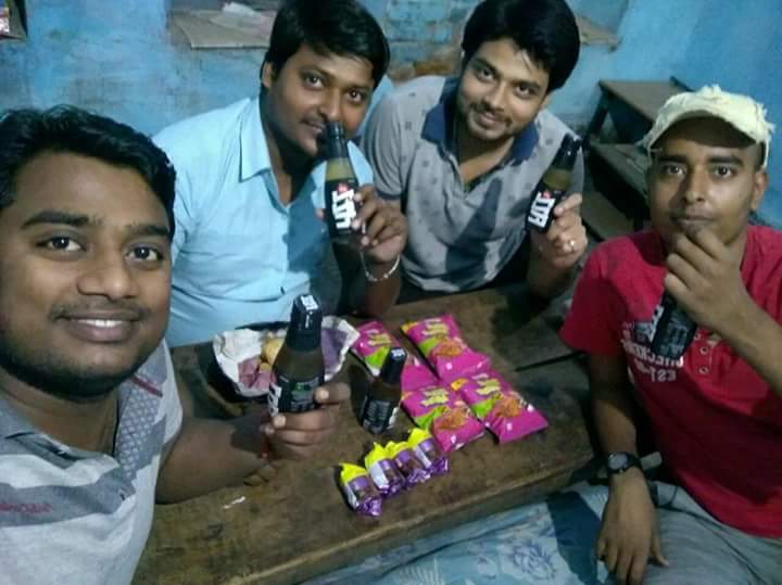 Rahul15prasad's tweet photo. @GetLocoNow loco win party... Thanks loco https://t.co/EQemJ7u8nU