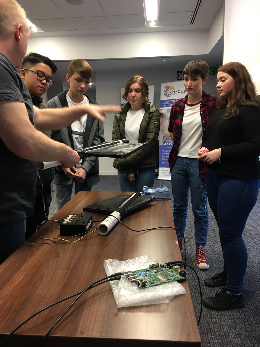 ThePhysicsof's tweet photo. @SpaceAmbassador having fun with the cosmic ray detectors at this morning’s Masterclass session!! @QuarkNet_Cymru @IOPWales #scicomm #QuarkNet #cosmicrays https://t.co/nGmGG7IZwq