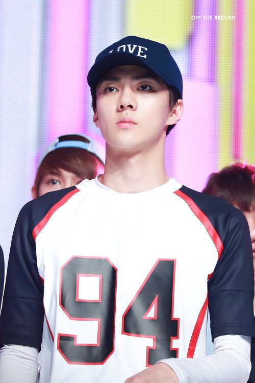 mdzlhcy_'s tweet photo. ชอบเซฮุนเซ็ตนี้อ่ะ คือหล่อนักกีฬามาก ขายาว สูง เท่ ใจกุแบบ พี่แข่งสนามไหนอ่ะคะ จะไปเชียร์ข้ามวันข้ามคืนเรย https://t.co/l2rls9tAhZ
