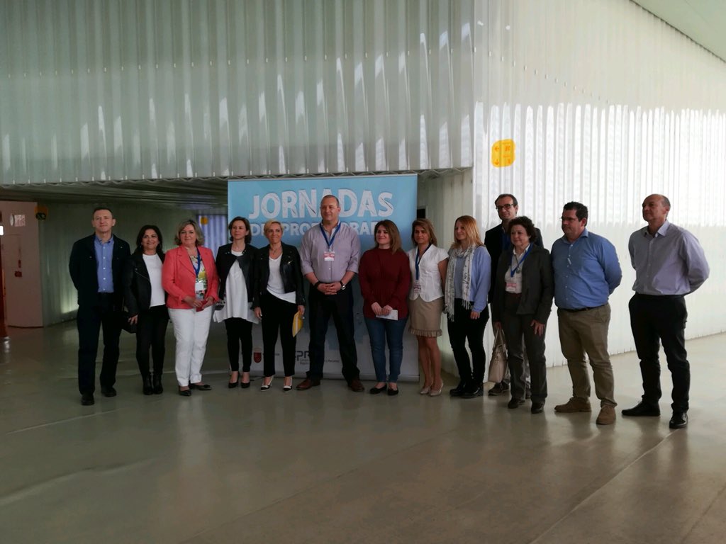 folkito64's tweet photo. #almadocente SUPERPONENTES Y AHORA BEGOÑA IBARROLA https://t.co/1Cmv0zK75J