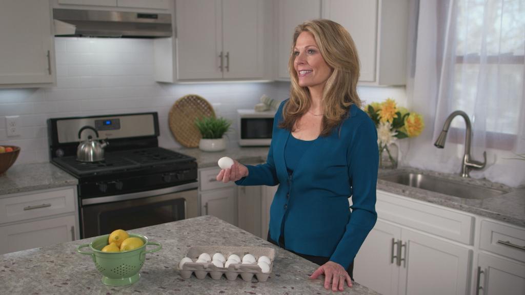 MayoClinic's tweet photo. A nutrition expert decodes the dates you see on food labels on this week's episode of @NBCHealthyTV. Check your local listings and tune in to #NBCHealthHappiness! https://t.co/Y3jFRNV92n