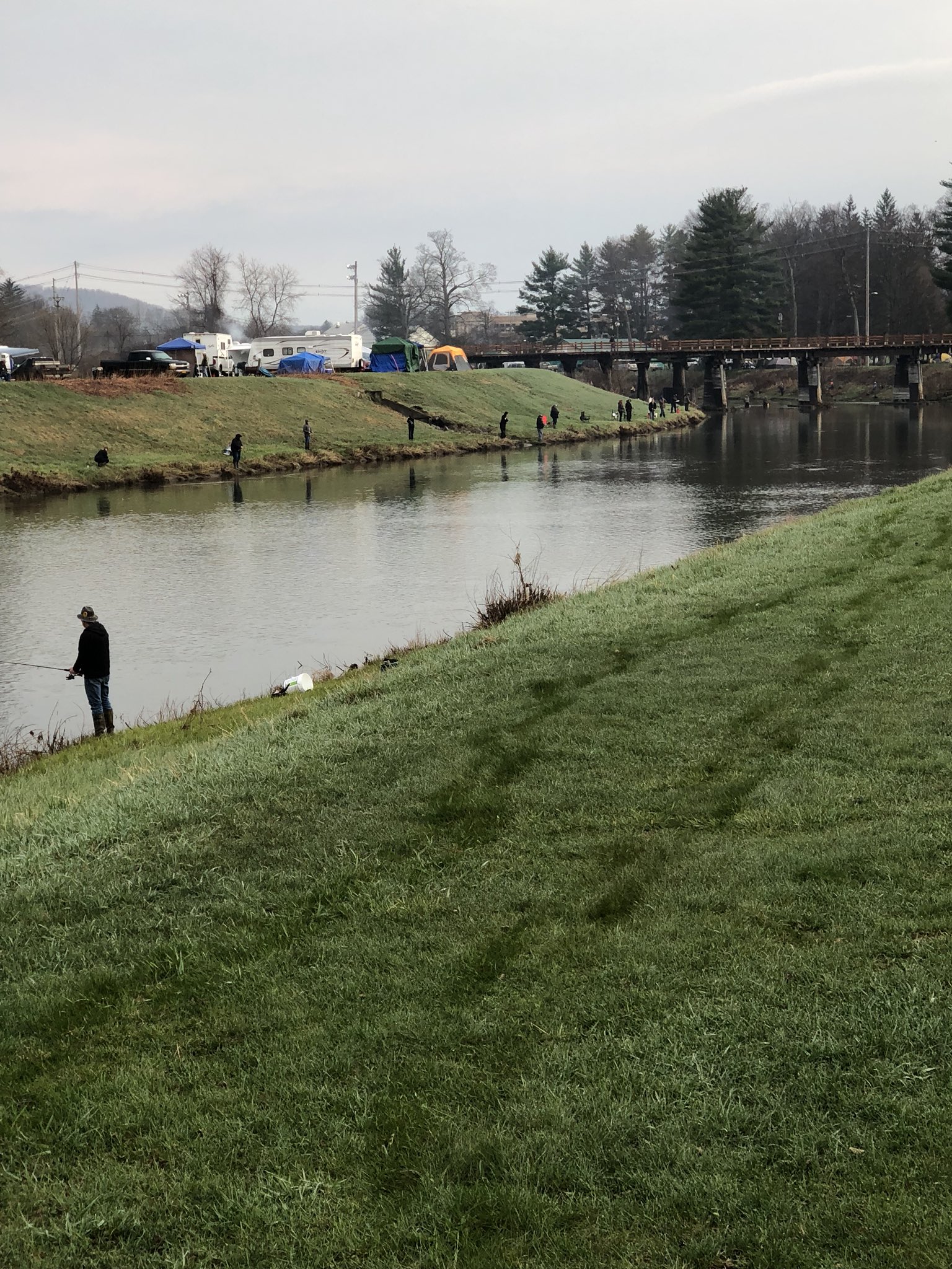KEEM 🍿 on Twitter "Wellsville fishing derby hype! They tag the trout