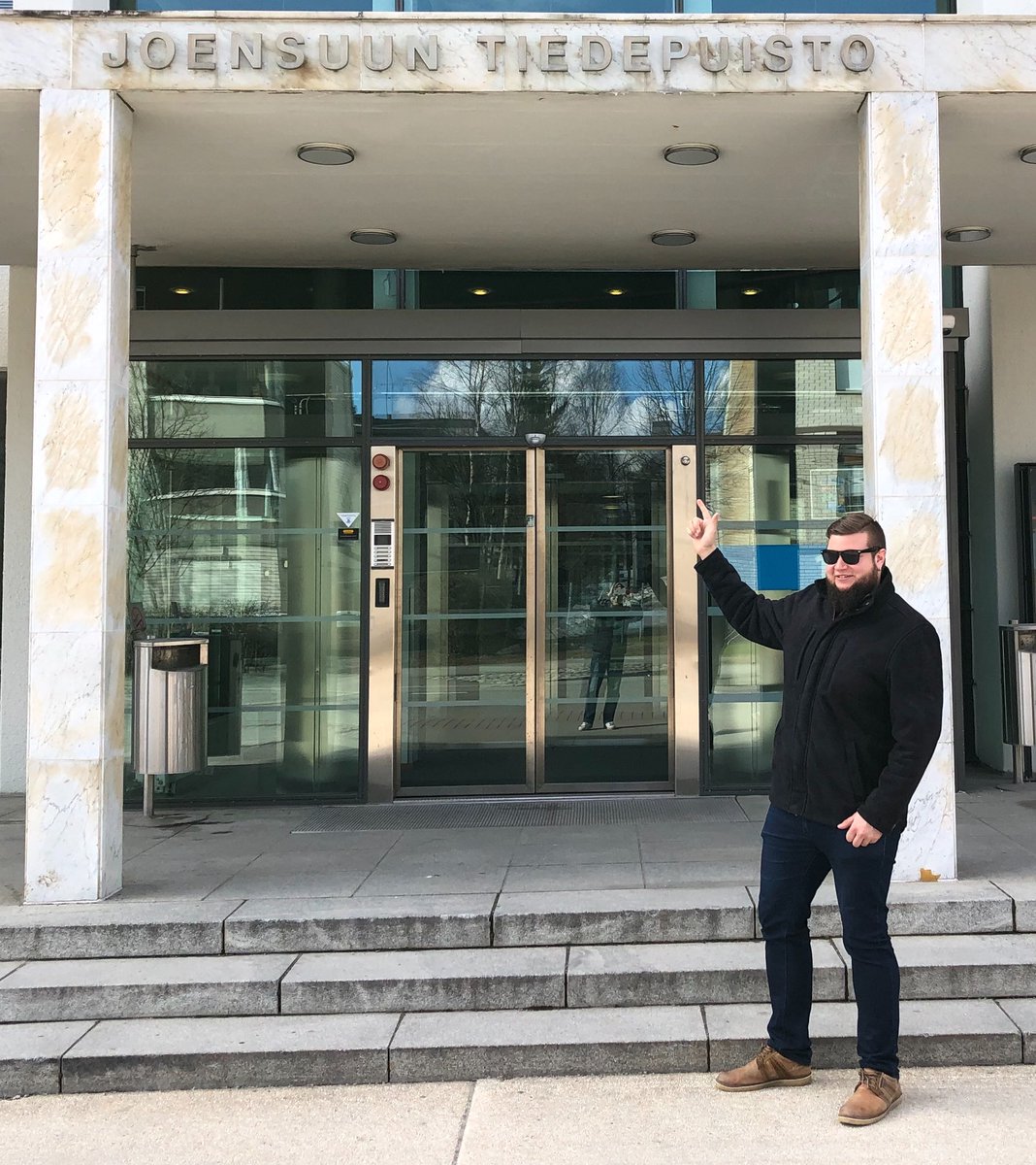 kareliatiko's tweet photo. Joni, our host is pointing the place where we all must go at 23rd of May. #Tiko https://t.co/oYzgn3bjvQ