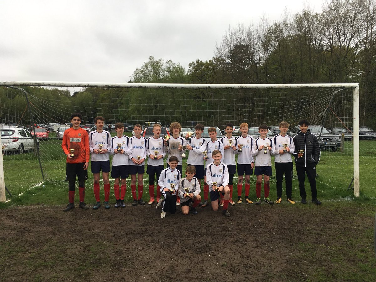 BillersG's tweet photo. What a bunch! @alton_fc U14 Pumas are @NEHYLExec League Cup winners following an incredible second half performance. 1-0 down to 5-2 #EWCPumas #Champions https://t.co/cYvw3opbUh