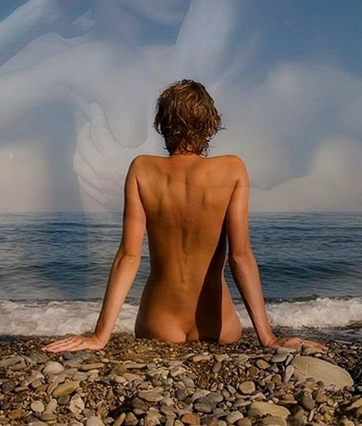 La mer vous attend et au bord de la mer ...
youtube.com/watch?v=s-QYWV…