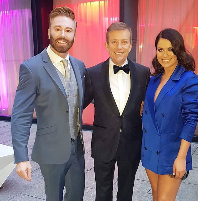Magee1866's tweet image. Arriving at the VIP Style awards wearing @magee1866 Alan Hughes from @tv3ireland @irelandamtv3 pictured with Karl and panto princess Michele Mcgrath
🙌 
#vipmagazine #wearingirish #vipstyleawards #styleawards #dappergent ift.tt/2Hy5i4j