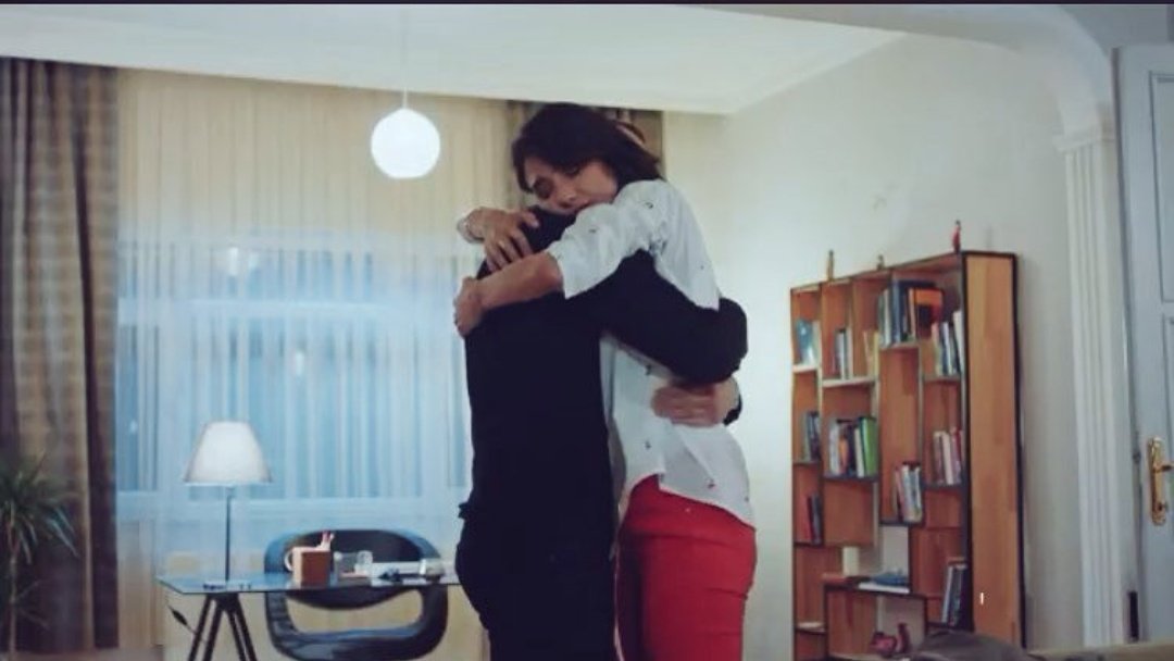 Sarılın birbirinize hep sımsıkı💫💫💫

#AybuekePusat 
#TolgaSarıtaş
#YavBah
#Söz