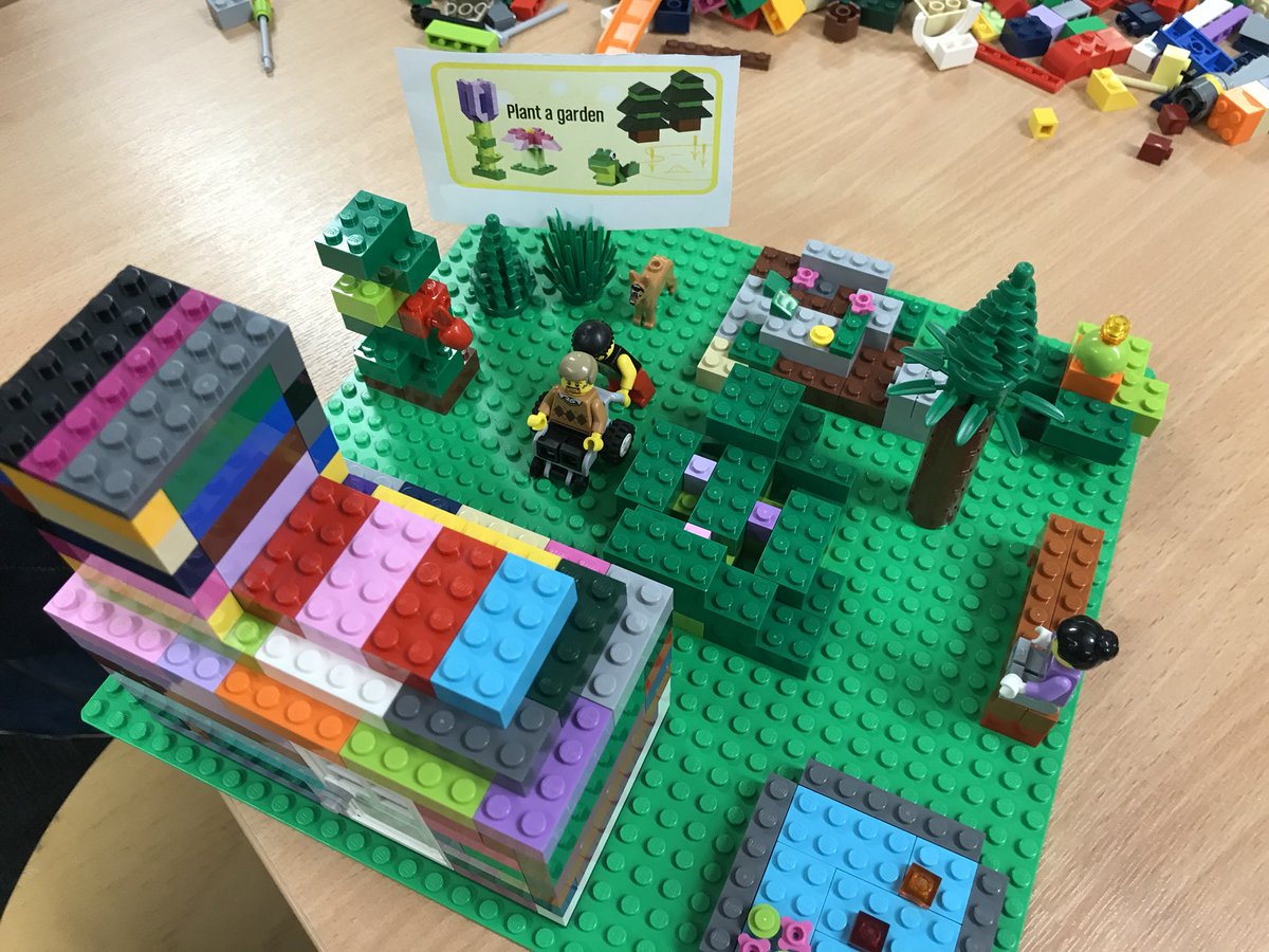 Great Lego story-telling this morning <a href="/RothwellHub/">Rothwell Hub</a>.<a href="/leedslibraries/">Leeds Libraries</a>