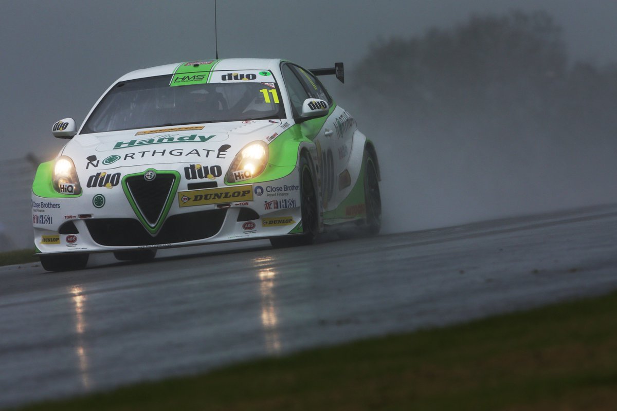 HMSRace's tweet photo. The rain continues as we head into free practice two @DoningtonParkUK @DunlopBTCC @RobertoAustini more prep ahead of qualifying at 15.20pm Timing on @TSLTiming @DuoMotorsport  @NorthgateVHire @AROC_UKofficial @THWMotorGroup #RACING https://t.co/Ljv6zDhGFy