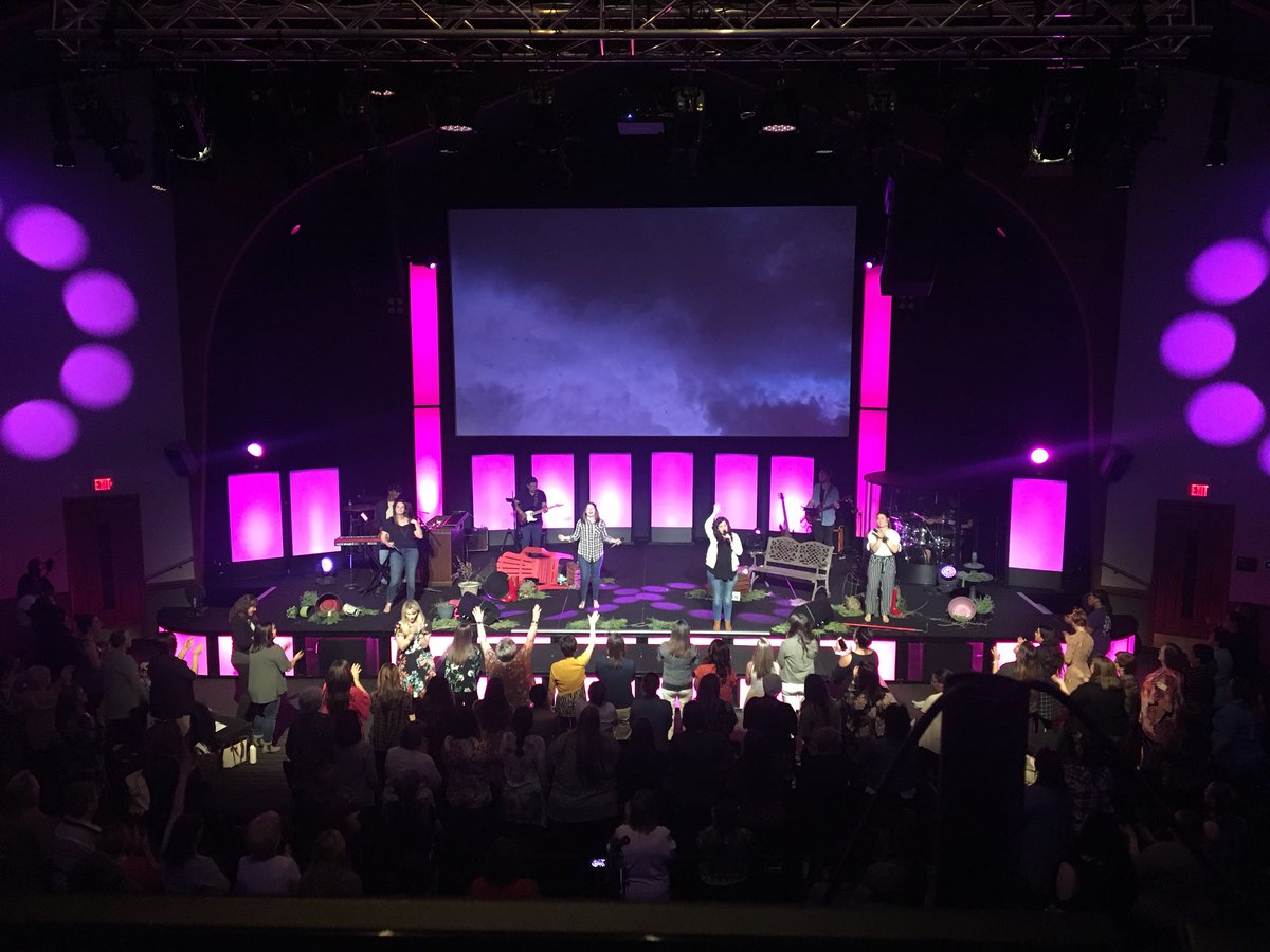 o2churches's tweet photo. What an incredible start last night to our #HeavenOnEarth ladies conference. We had 150+ women from 12 churches! Who’s ready for Day 2? https://t.co/bNX842X4dw