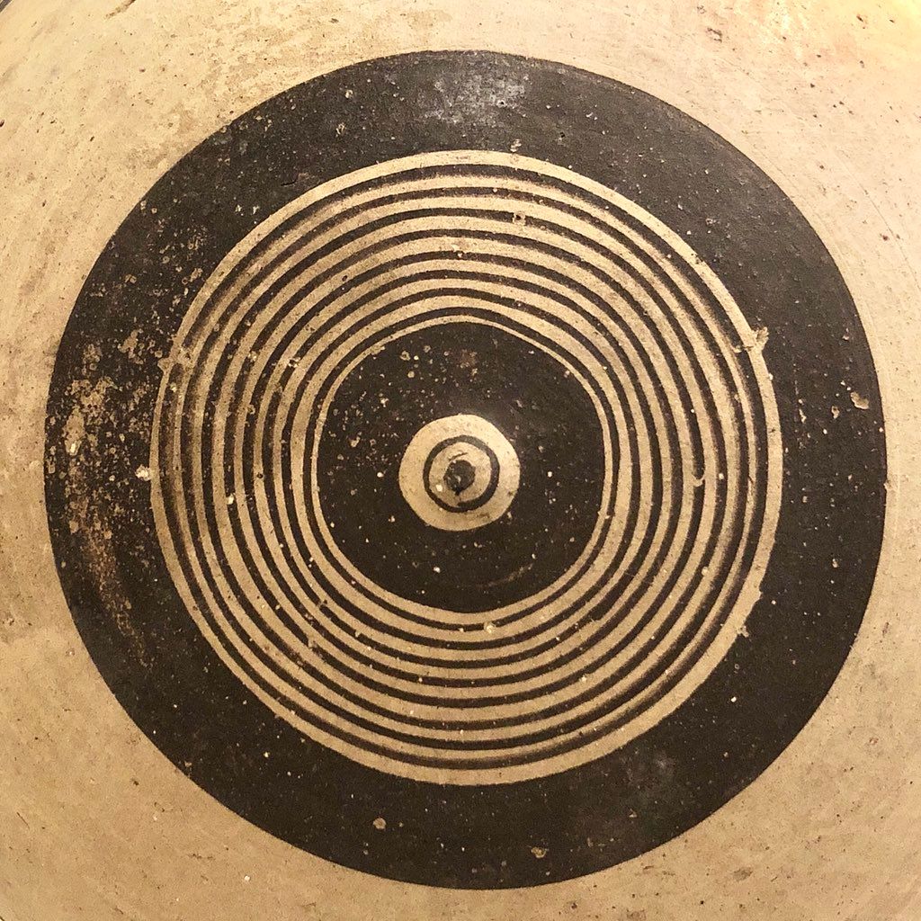 1/5 Concentric circles on ceramics from Cyprus, 750-600 BC #FitzwilliamMuseum #pompei79