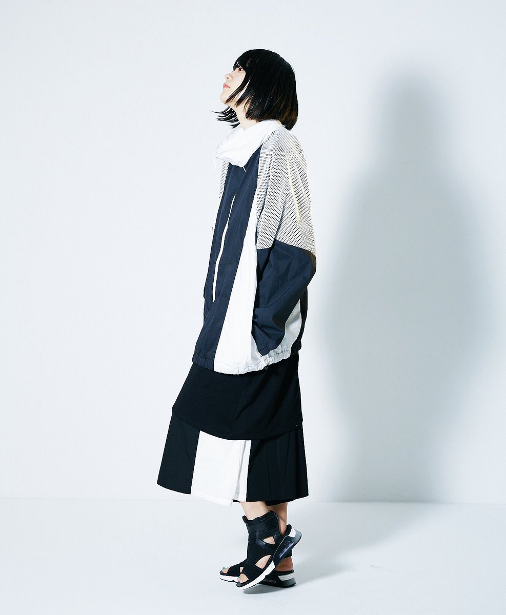 some0658's tweet photo. ● 0658 ●

『GW プレゼント企画』

「澪 NYLON outer / paint ver.」を1名様に。世界に1着をあなたへ。

unisexでご着用頂けます。

応募方法 → follow＆RT
〆切 → 5/6

online store
「https://t.co/AjrrEkuZP8」 https://t.co/UTO5l2vxq2