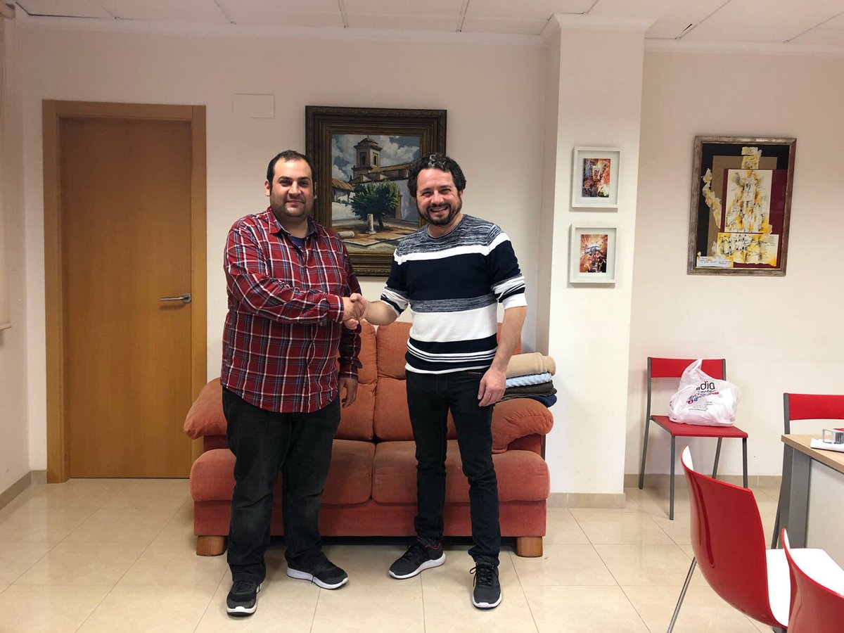 Falla_Selgas's tweet photo. @XavierHerrero continuarà sent el nostre artista per al monument gran. Comença el camí cap a les #falles2019.

#fallesXàtiva https://t.co/6g9rqnTOCS