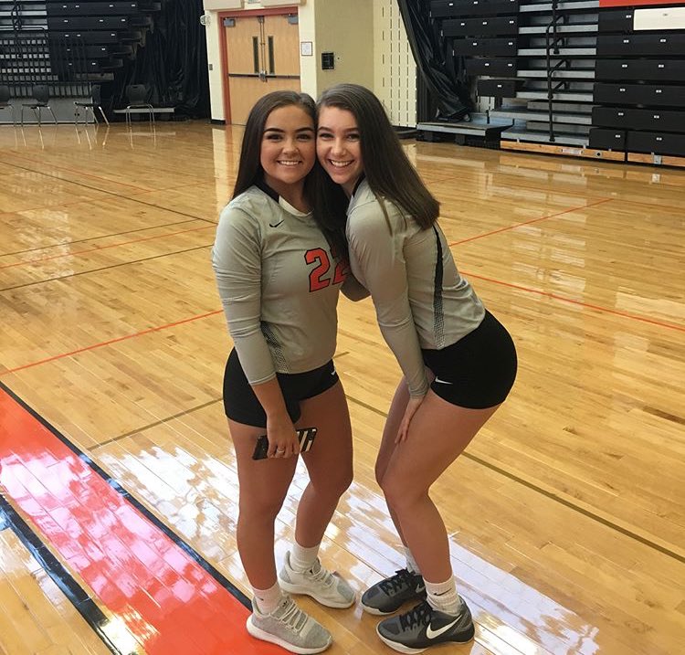 bpgirlsvb's tweet photo. Congrats to our two seniors Morgan and Ronnie on continuing their volleyball career in college 🏐🏐 Morgan will be attending Chatham 💜 and Ronnie will be attending Seton Hill💛❤️ https://t.co/0KhiqD0lAA