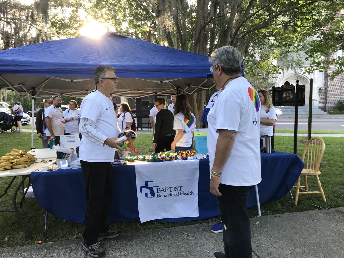 JRepique's tweet photo. Itโs a beautiful day! #StridesforPride #Jax @JASMYNJax @BaptistHealthJx @WolfsonChildren ๐โ๏ธ๐โโ๏ธ https://t.co/v36EQ7YCMn