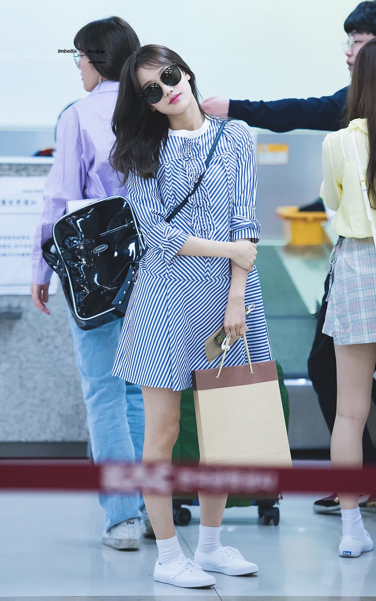 IMBELLIS_kr's tweet photo. 180420 gmp 출국 5pics

#에이프릴 #April #나은 #Naeun

More pics  💕 https://t.co/wIPo63nCaC https://t.co/ygXdT6Qj8n
