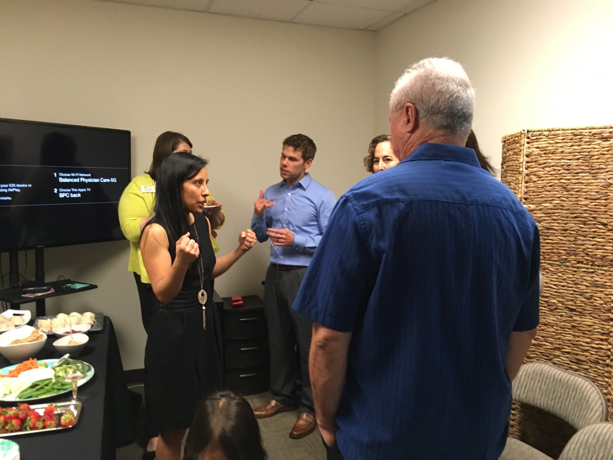 DrNuMoon's tweet photo. Thank you to those who wished me well as well as those who were able to make it to my Ribbon Cutting and Open House! #numoonprp #rowedocs #liveyoungergrowstronger #painrelief #nomorepain #nomoresteroids #nomoresurgery #naturalfillers #dermalfillers #botox #aesthetics https://t.co/CAonuJ988S