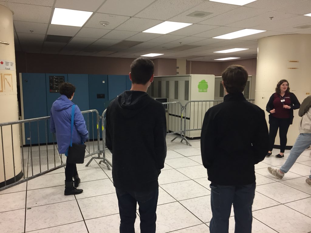 l_unger's tweet photo. #DHP2018 stopped at the Diefenbunker on our way home from Ottawa yesterday. @Ash0r talked to them about the Cold War before entering. Entire computer centre is 500x less powerful than any smartphone! https://t.co/tGIecIYRC9
