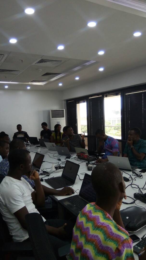 PydataLagos's tweet image. @KelvinOyanna Talking about @Pydata organization &amp;amp; application of data science to solve social &amp;amp; business problems. #PydataLagosAprilMeetup