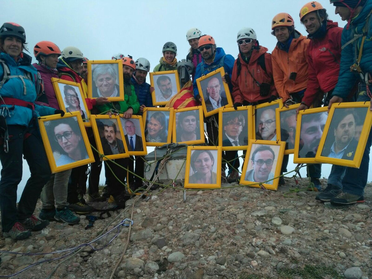 FaranelCIM's tweet photo. Han fet el CIM!
FELICITATS I GRÀCIES A TOTHOM! #FaranelCIM https://t.co/VJg00mwssS