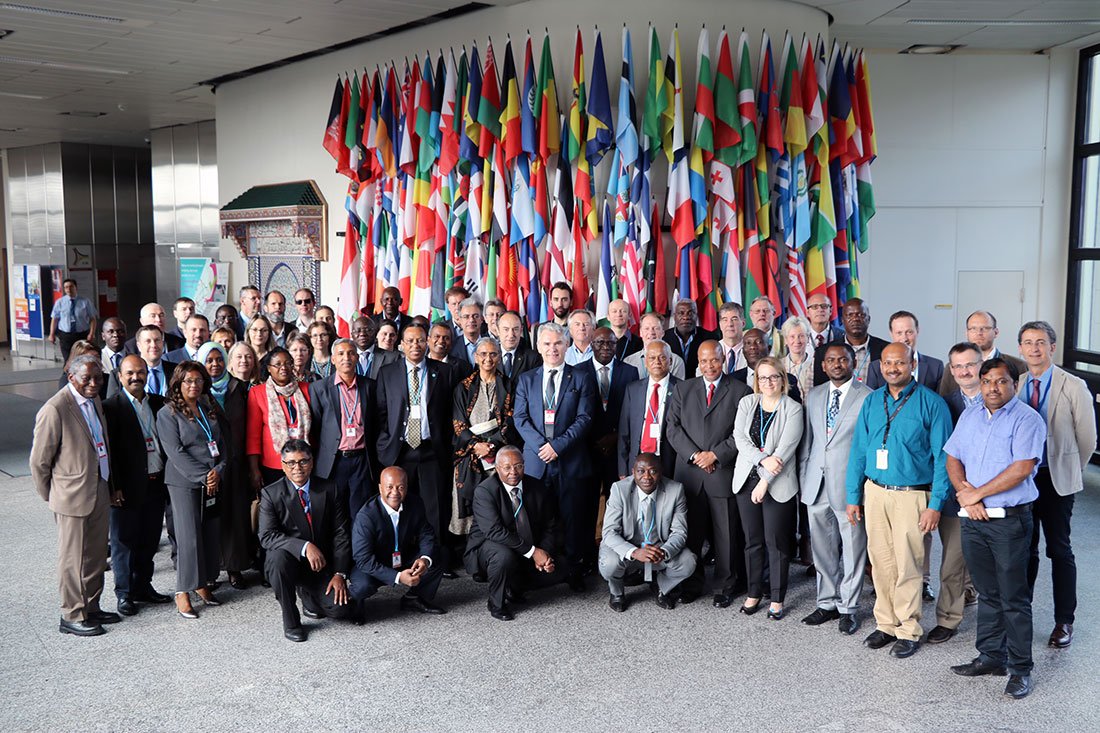 FAOLivestock's tweet photo. Launch of the #pestedespetitsruminants Global Research and Expertise Network (PPR GREN) to promote &amp;i nitiate research &amp; expertise network, protect biodiversity &amp; improve livelihoods, food security &amp; health of people. Read more #WVD2018!! https://t.co/i5KexlLxPy @OIEAnimalHealth https://t.co/7yxq75LlDm