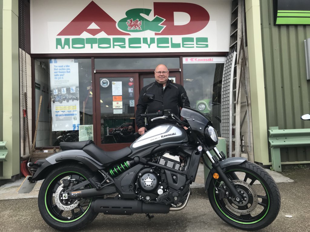 Mr Darren Roberts picking up his #kawsaki Vulcan s Thank you so much Darren enjoy the ride from all <a href="/A_DMotorcycles/">A&D Motorcycles Ltd</a>