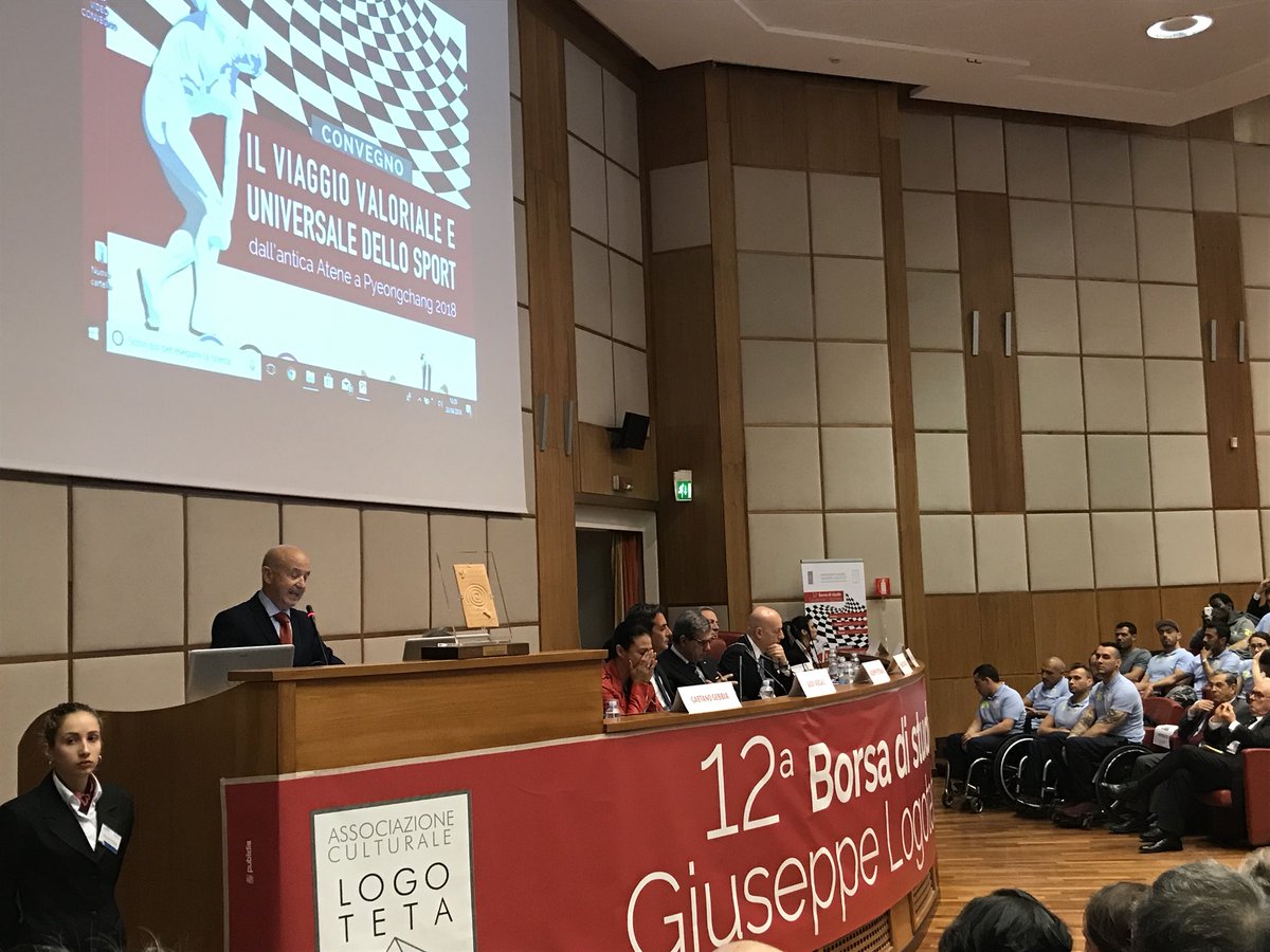 gigigaito's tweet photo. 12’ borsa di studio Giuseppe Logoteta a Reggio Calabria. Con il GM Stefano Bisi, il Sovrano Gran Commendatore RSAA Leo Taroni, Gaetano Gebbia Viola RC e Giusy Versace. #conilcuoreeconlatesta https://t.co/NHxPGO47qZ