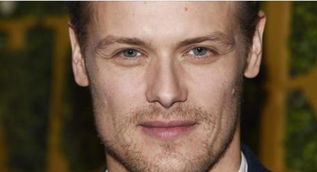 ScottishSun's tweet image. #Outlander fans know @SamHeughan can melt hearts - but they weren't prepared for this throwback snap for #firstheadshotday  thescottishsun.co.uk/tvandshowbiz/2…