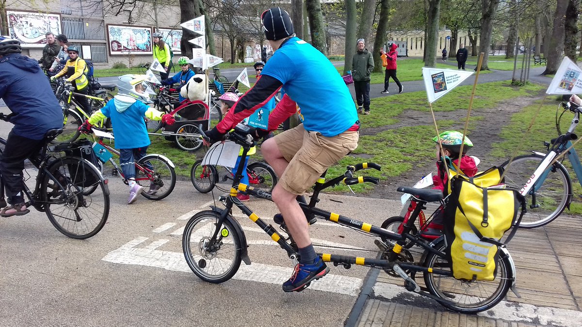 LaidBackBikes's tweet image. Another great @POPScotland - thanks to all involved! So many types of bike users including some with four legs! @edfoc @NazcaBikes @azubrecumbents @ThreeOnABike @SpokesLothian @ligfietsnet @LesleyRiddoch @lmacinnessnp @CyclingEdin @TheCycleService @theBicycleWorks @VeloVisionMag