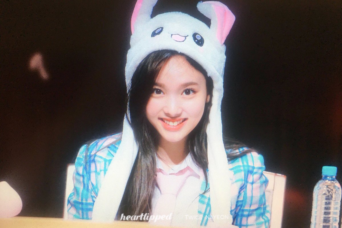 heartlipped's tweet photo. 180428 #Nayeon #나연 #ナヨン #TWICE https://t.co/WcPIHO094J