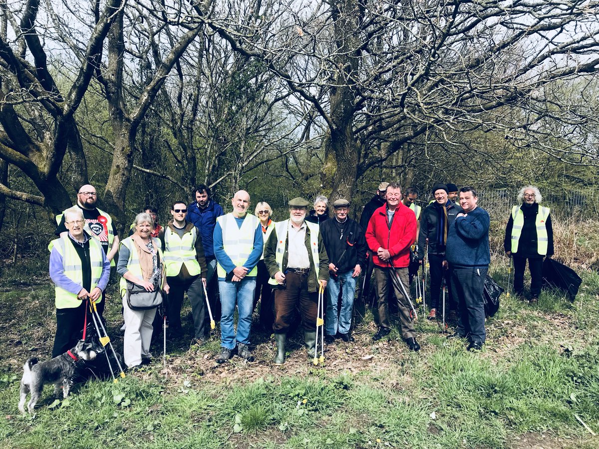 Labour_Copeland's tweet photo. Superb morning out in Mirehouse with the Copeland Labour Party litter pickers — over 30 bags filled. Well done guys! https://t.co/d4D7jz5g6b
