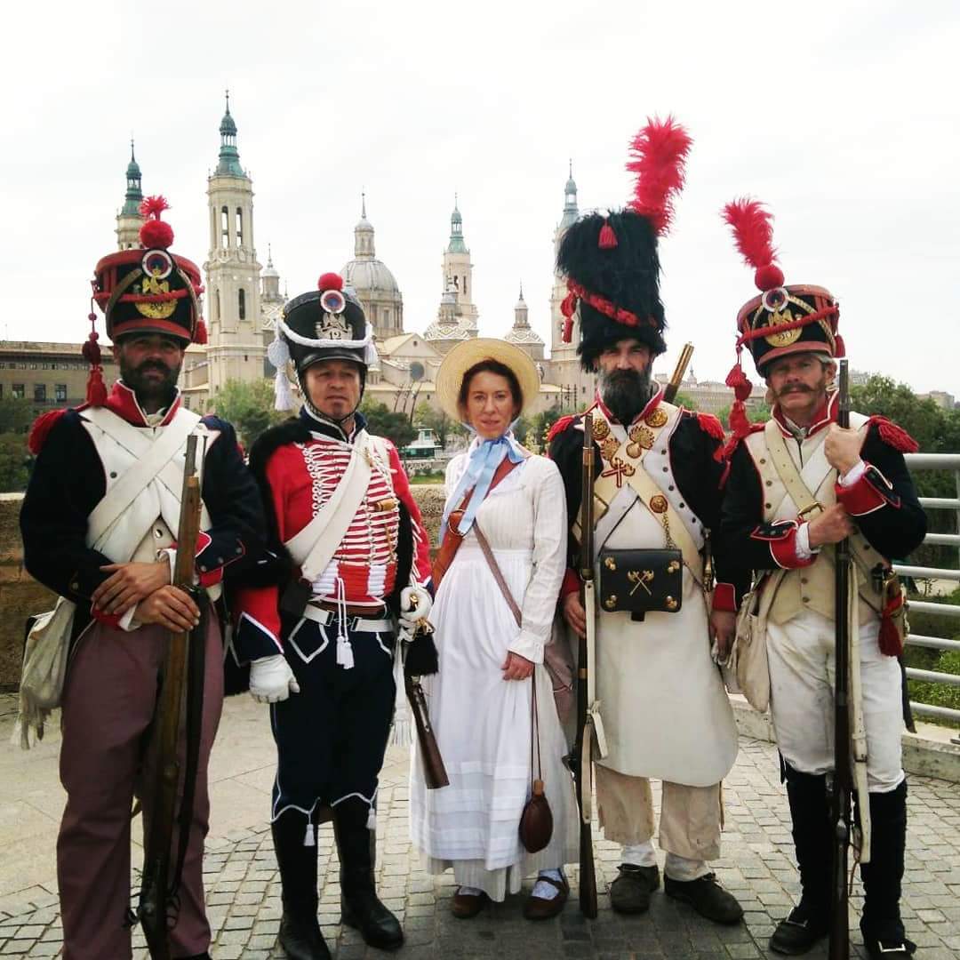 Battle_Honours's tweet photo. En Zaragoza...Una pequeña avanzadilla de las tropas de @BattleHonours listos para darlo todo en los sitios de Zaragoza #recreador #Reenactment #recreacionhistorica #reenactors #zaragoza #sitiosdezaragoza #napoleonic #napoleonicos https://t.co/L1NAg5riiU