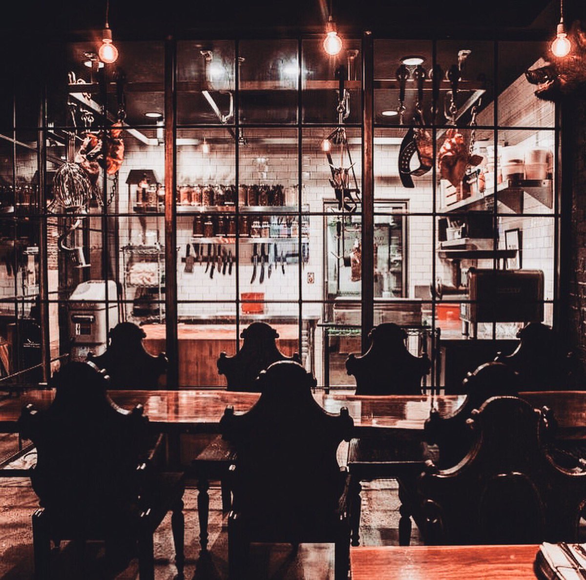 We Just Can’t Get Enough 😍
#blockbutcherbar