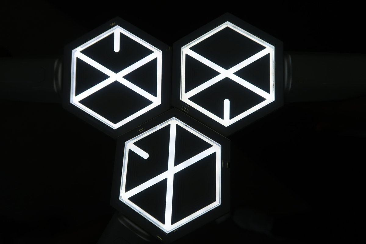 jimingoogie's tweet photo. WAITED SO LONG FOR THIS!! The last time I saw you guys was during #ExolutionInManila and I'm so glad I was able to go this year π @weareoneEXO HAPPIEST β€οΈ I really wish we had more time.. Thank you for the memorable night!! Everything π―π₯ #ElyxionInManila https://t.co/Jfon7FSodm