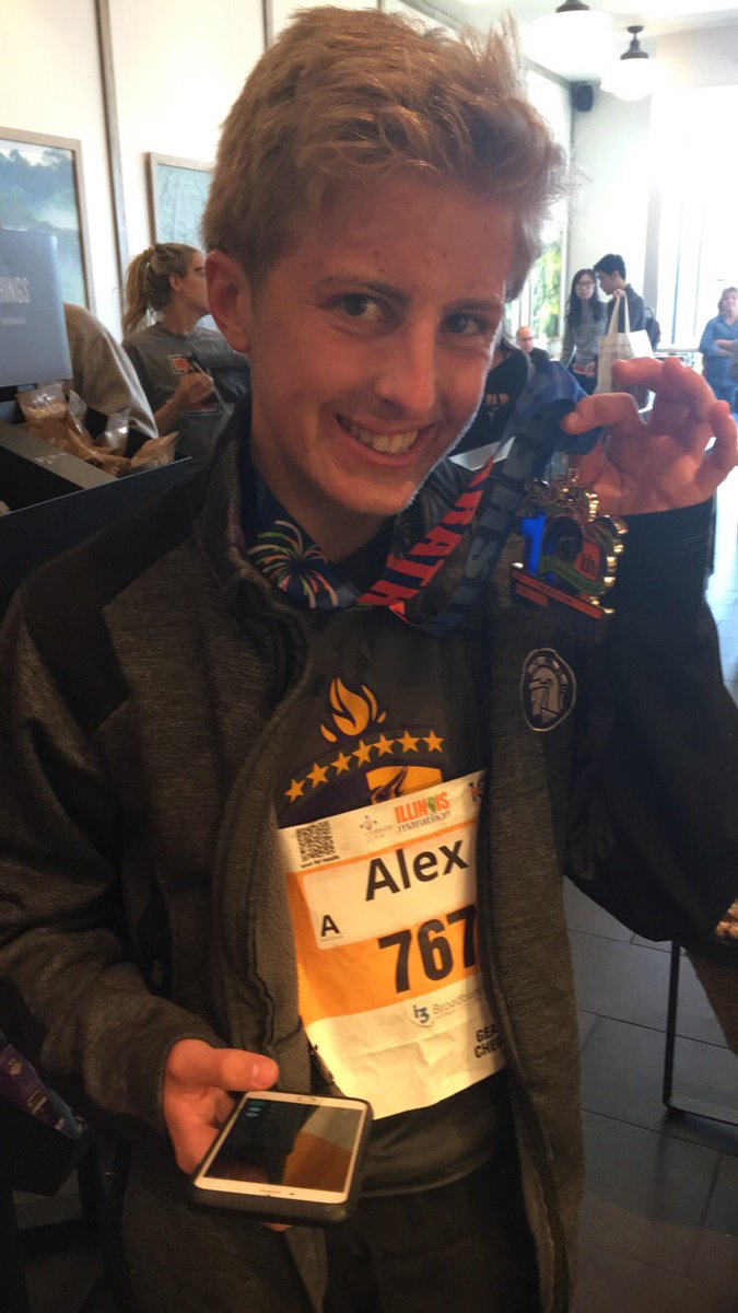 ETHERlUMNews's tweet photo. THEY JUST DID THAT!!! you guys are amazing!! couldn’t be more proud💗💗💗 #IllinoisMarathon https://t.co/Nt7GY8J7Ke