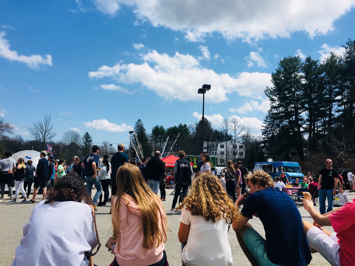 CAB_UNH's tweet photo. May Day 2018 @UofNH @UNHStudents https://t.co/5iTXcs3Lpb