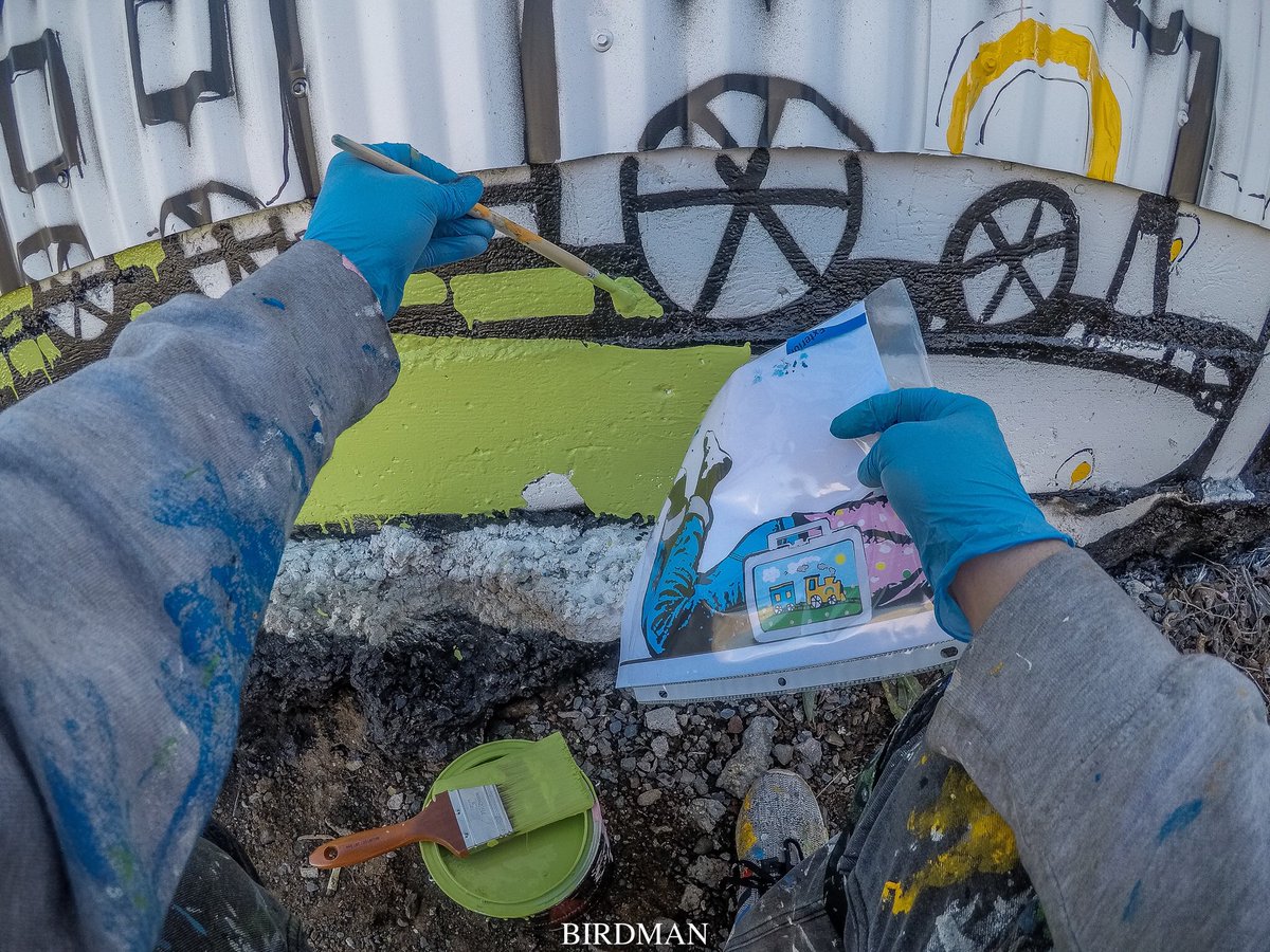 winetrain's tweet image. RT @birdmanphotos: @bumblebeelovesu working on his mural for @napa_rad @winetrain curated by @ThinkspaceArt #radnapa #thinkspaceprojects #winetrain #bumblebeelovesyou #birdmanphotos