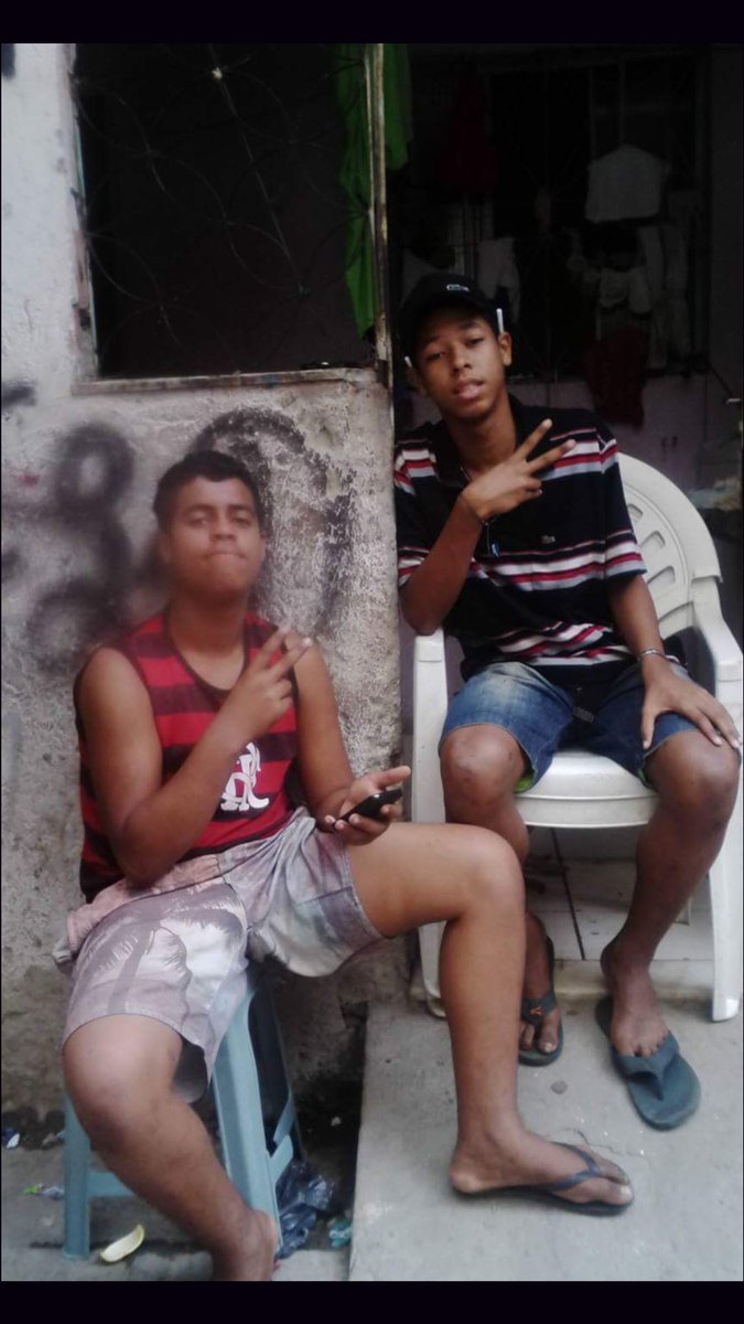 Juniin_Nh's tweet photo. Feliz aniversário menor bom, queria muito que vc tivesse aqui perto de nos, rindo atoa, curti aquele baile mas tarde ainda no dia do seu aniversário. Te desejo tudo de bom aonde vc tiver... Mlk bom um irmão 👦👬😎 😭💔
#nuncaSeráEsquecido #EternoLd https://t.co/5rZzDvW4DG