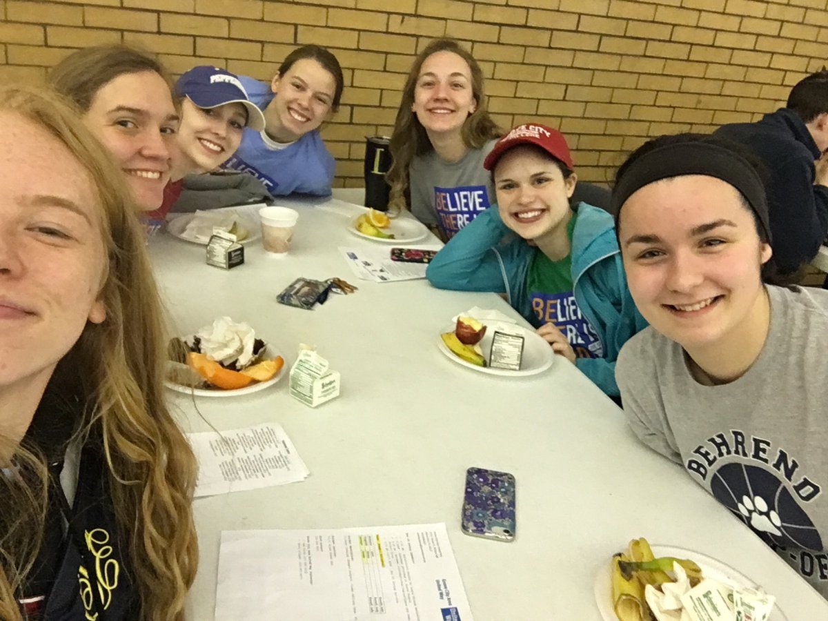 GCC_VB's tweet photo. #GCCVB taking part in the United Day of Caring 😁 https://t.co/T155oTwfgp