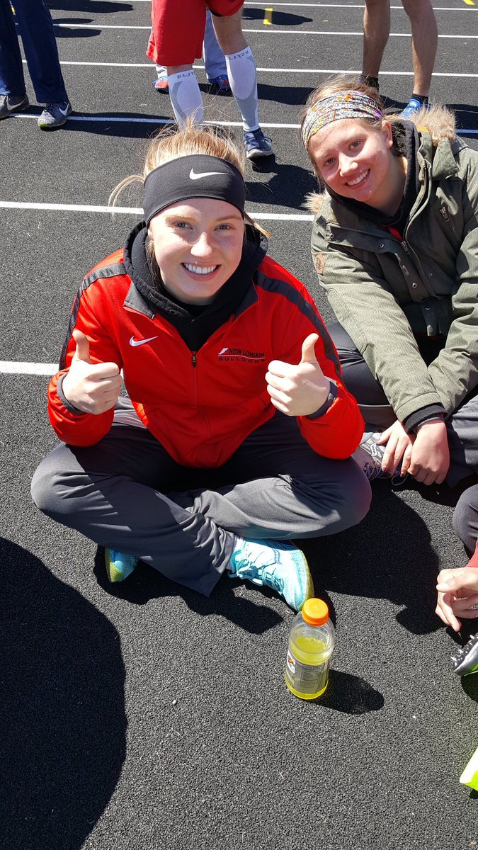 NLTrackandField's tweet photo. Abbi gets the girls team huge points today medaling in all 4 events today: 100H, LJ, HJ and 300H. Awesome job! https://t.co/GBchv5roTs