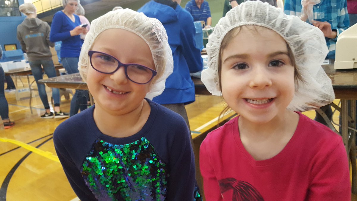 BethYoung82's tweet photo. A beautiful day to serve others at @mpccgreenwood! Thanks @packawayhunger! #MPCCCTW #Impact #mealsthatmatter https://t.co/qSbp8VaEFS