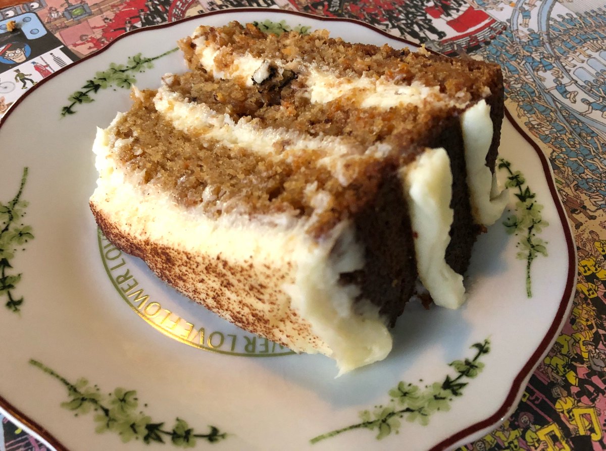 Mira que he probado tartas en el <a href="/zieloleon/">zielo</a> pero la carrot cake está de vicio 😋