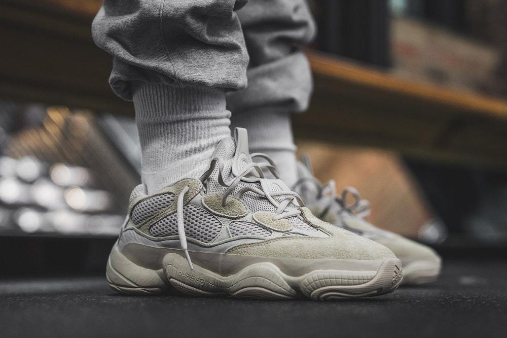 yeezy 500 cinza