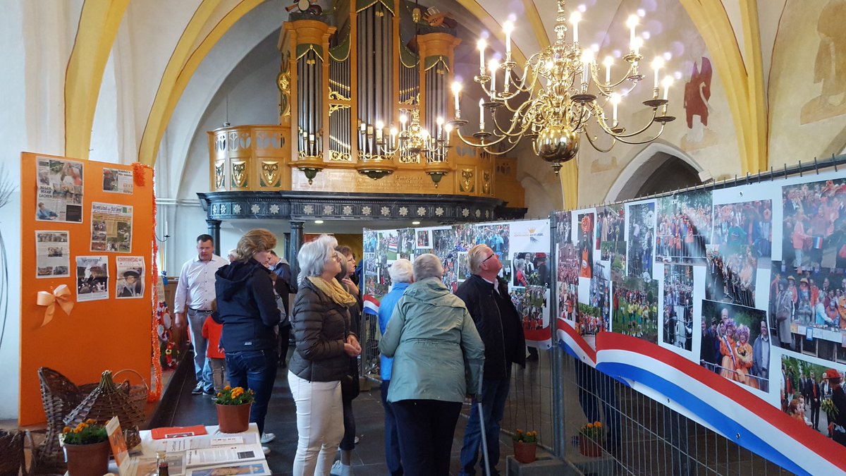 Akkievanv's tweet photo. @henkvvoornveld De tentoonstelling in de Nicolaaskerk over het bezoek was ook mooi. https://t.co/0VWyal0G7O